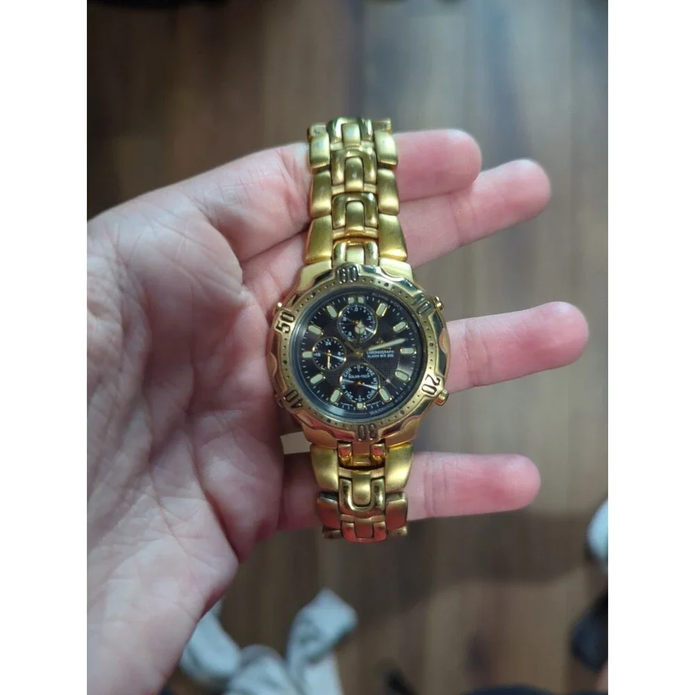 Citizen Elegance Chronograph Quartz Watch 0510-C50375 (BATTERY IS DEAD)